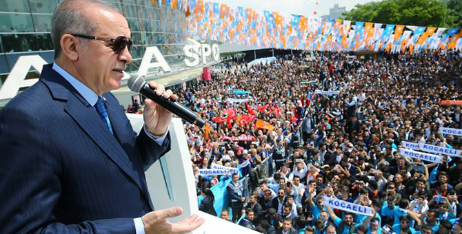 Erdoğan'ın yeni seçim şarkısı 'Eroğlu Erdoğan' ilk kez dinletildi