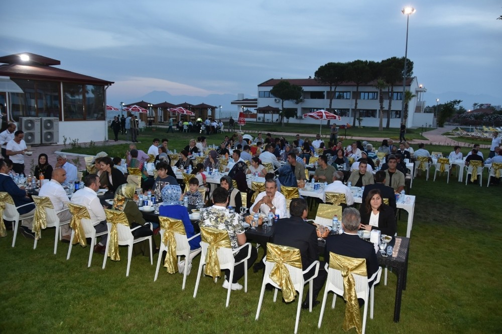 Antalya' da Şehit Aileleri ve Gaziler iftarda buluştu