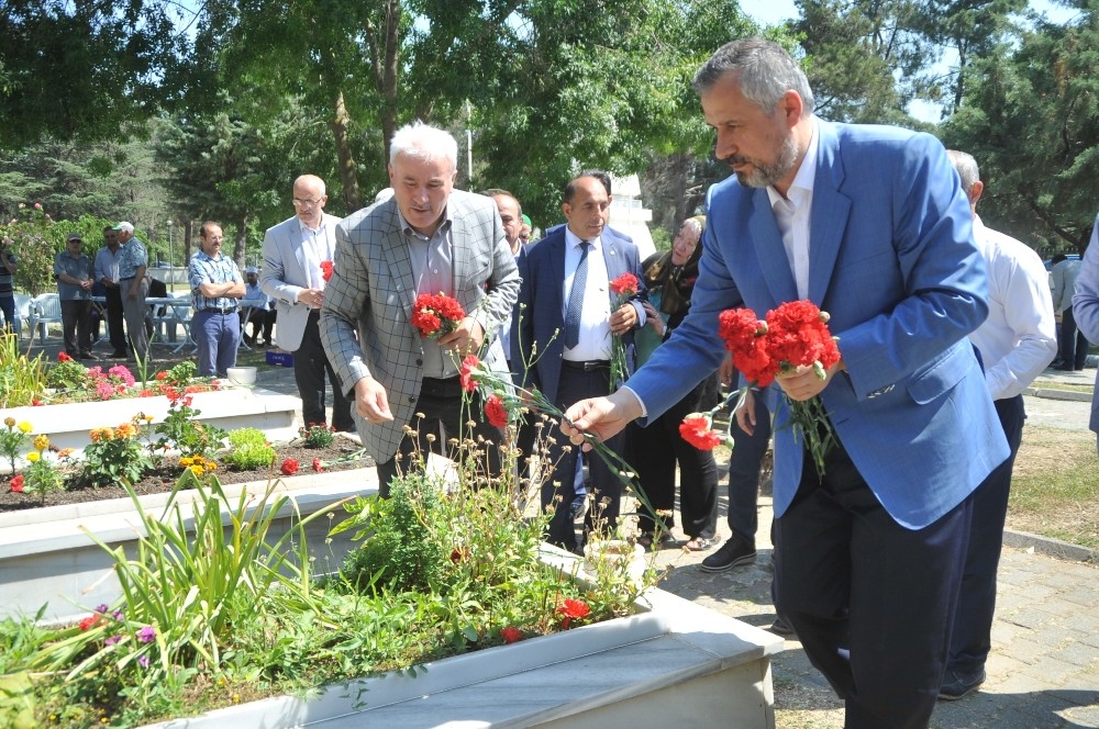 Samsun Bafra’da şehitler Ramazan Bayramında  dualarla anıldı