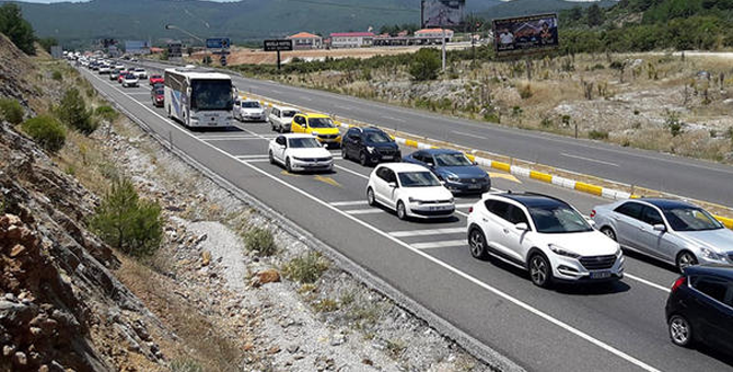 Muğla'da tatil dönüşü çilesi... Tüm trafik ışıkları iptal edildi