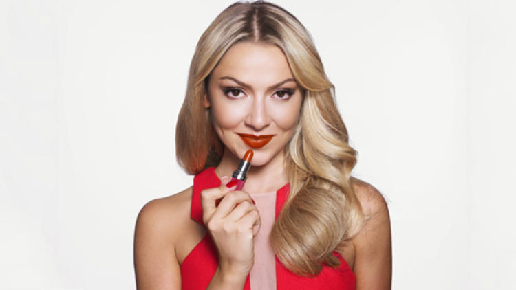 Hadise'den klibini erotik bulan RTÜK'e gönderme!