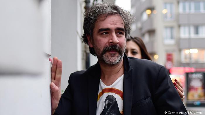 Gazeteci Deniz Yücel'in tahliye kararına mahkemeden ret kararı geldi