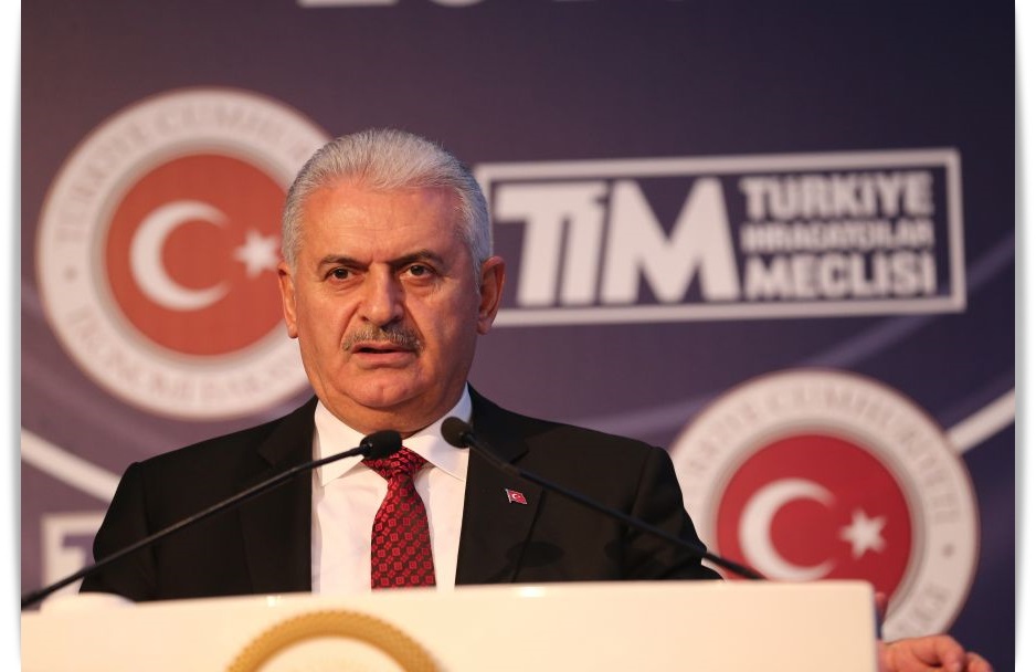 Binali Yıldırım salondakileri yine kahkahaya boğdu...