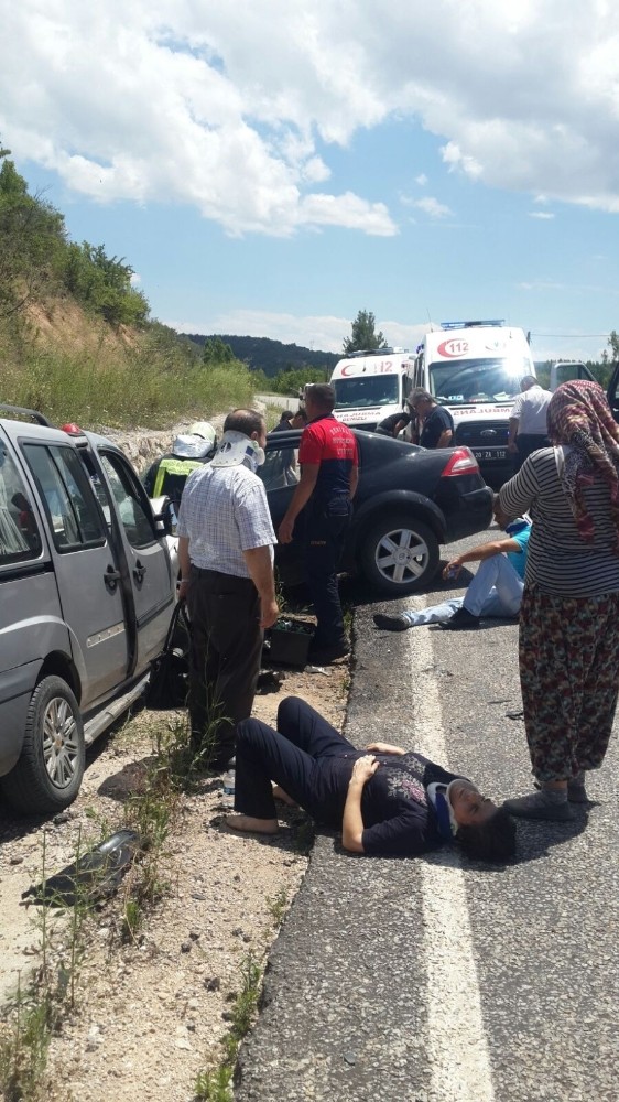 Denizli’de trafik kazası: 6 yaralı