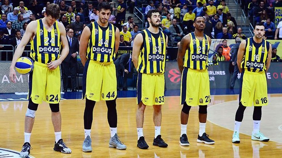 Fenerbahçe Doğuş Grubu ile yollarını ayırdı