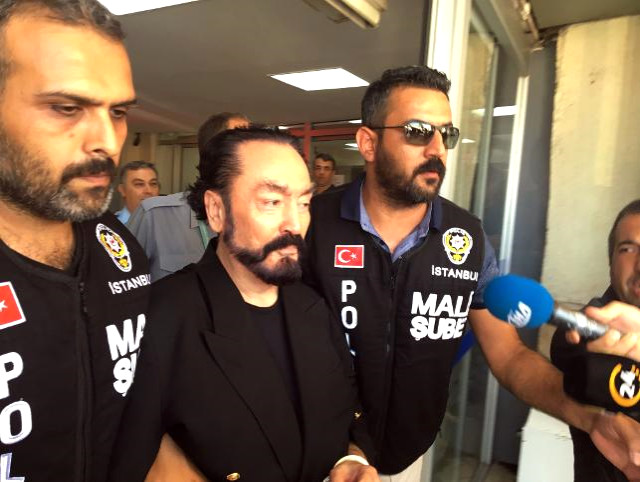 Adnan Oktar'ın evinden çıkan mikrodalgaların sırrı çözüldü