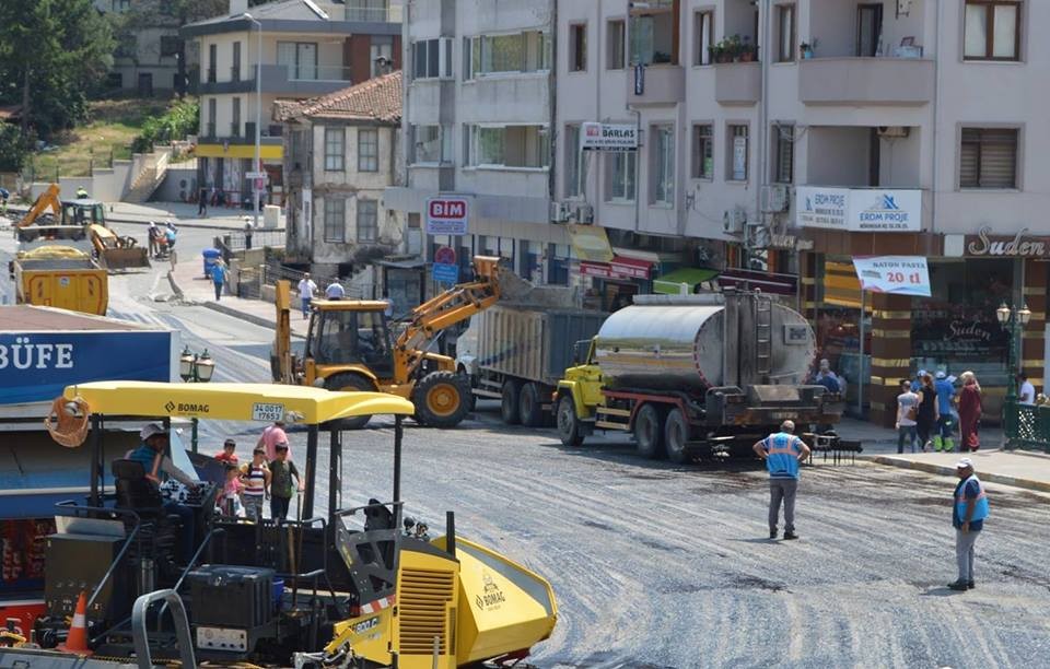 Asfalt çalışmaları tüm hızıyla sürüyor