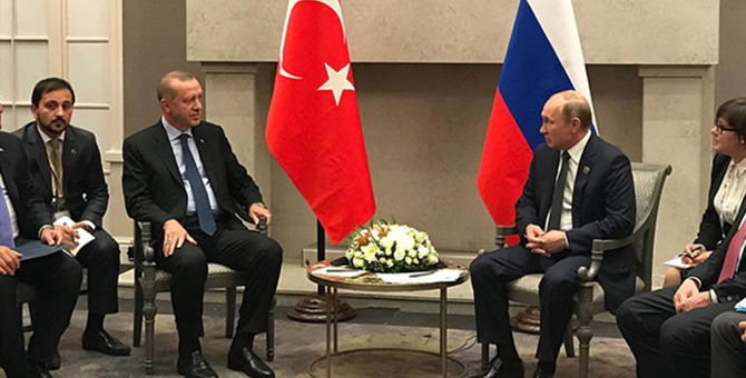 Erdoğan'dan Putin'e 'Aramızdaki dayanışma birilerini kıskandırıyor'