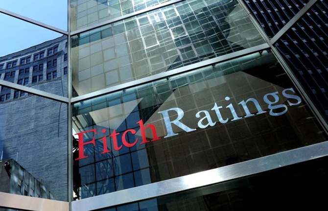 FITCH Türk bankaları uyardı: Dolar 4,90'ın üzerini gördü