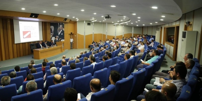 Vali Tavlı, muhtarlarla bir araya geldi