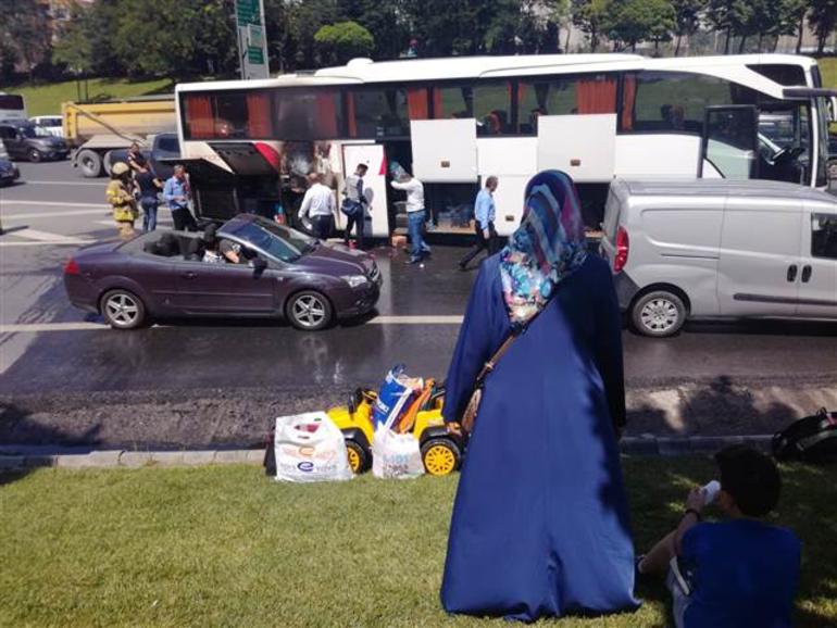 İstanbul'da yolcu otobüsünde yangın !