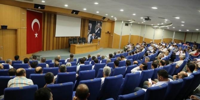 Vali Tavlı muhtarlarla bir araya geldi