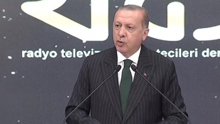 Erdoğan: "Ekonomimiz üzerinden bizi sıkıştırıyorlar, bu dalgayı da atlatacağız"