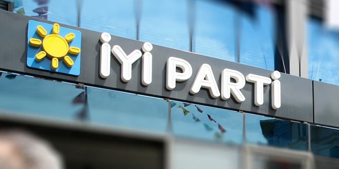 İYİ Parti tüm il başkanlarını yönetimleriyle birlikte istifaya çağırdı