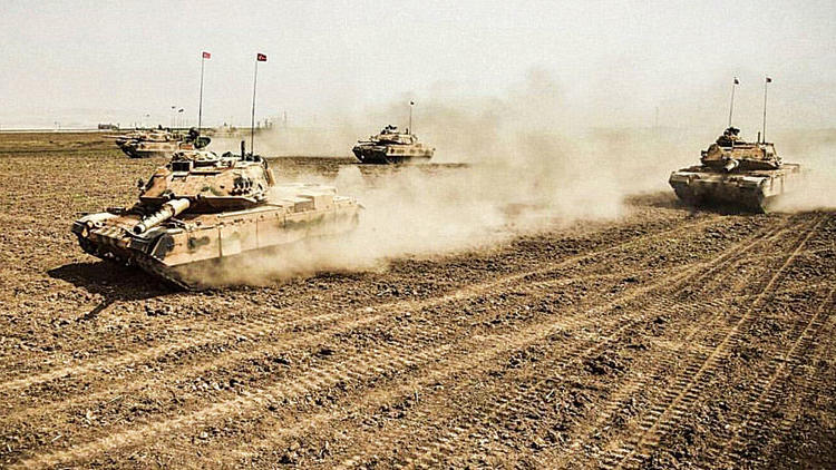 Türk askeri İdlib'te teyakkuzda: M-60 tankları Suriye sınırına gidiyor!