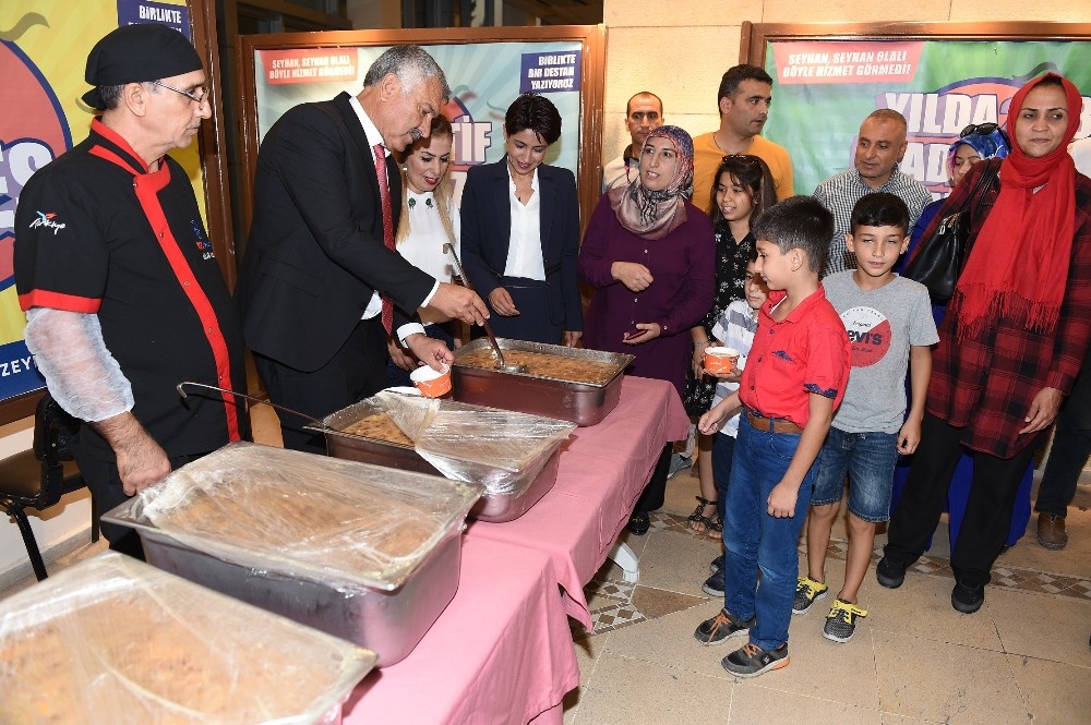 Seyhan Belediyesi Çölyak hastaları için glütensiz aşure yaptı