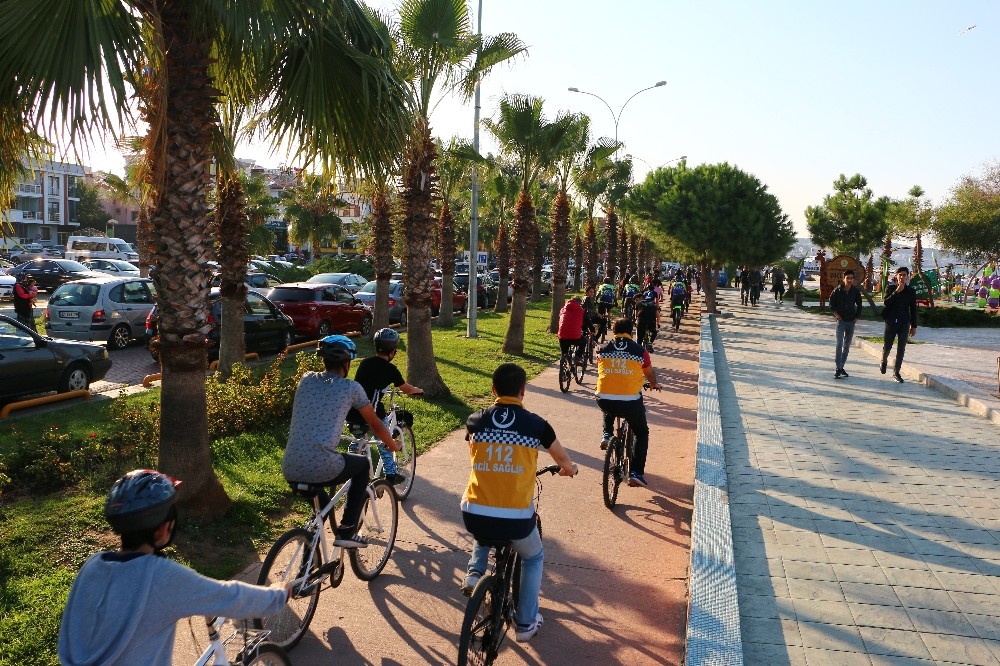 Samsun'da "29 Eylül Dünya Kalp Gününde Kalp sağlığına dikkat çekmek için pedal çevirdiler