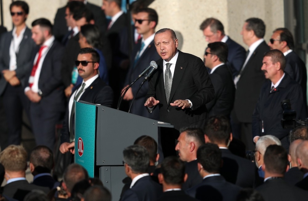 Erdoğan: “Adı ne olursa olsun teröre bulaşan hiçbir yapının İslam’la hiçbir bağı yoktur”