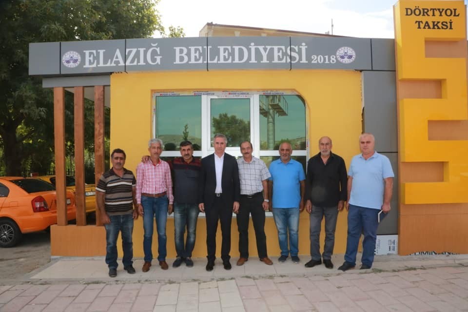 Elazığ Belediyesi tarafından modern  taksi durakları