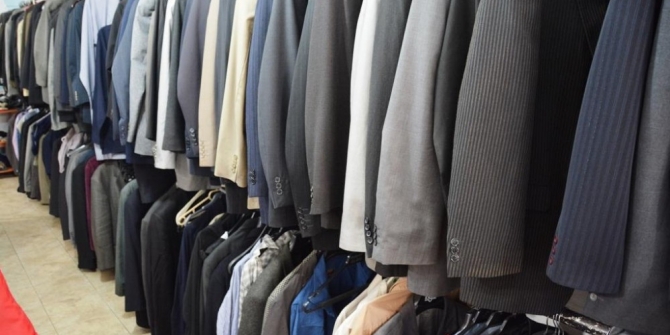 Dost eli mağazası ihtiyaç sahiplerine umut oluyor