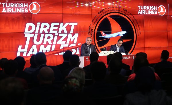 Turizm Bakanı 'Direk Turizm Hamlesi'ni imzalandı!