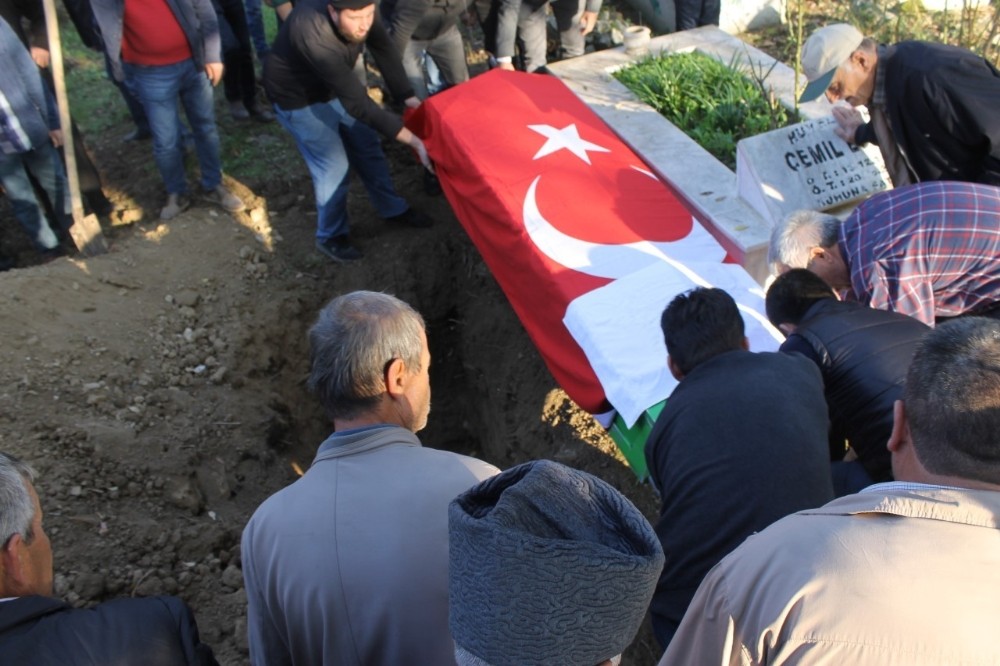 Kıbrıs Gazisi Halil Ergin son yolculuğuna uğurlandı