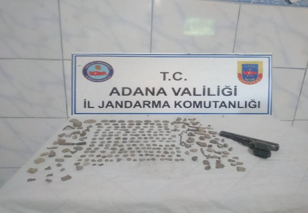 Adana'nın Kozan ilçesinde tarihi eser operasyonu