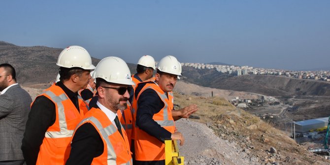 AK Parti'li Dağ'dan şehir hastanesi inşaatında inceleme