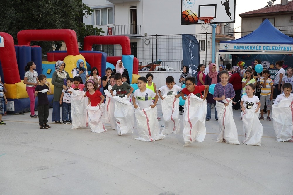 Pamukkale Belediyesi tarafından düzenlenen çocuk şenlikleri devam ediyor