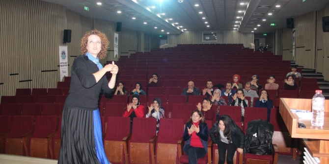 Belediye personeline işaret dili eğitimi verildi