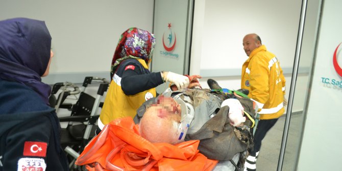 Beton mikserinin çarptığı yaşlı adam ağır yaralandı