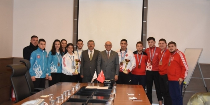 “Süper” judocular Başkan Eşkinat ile buluştu