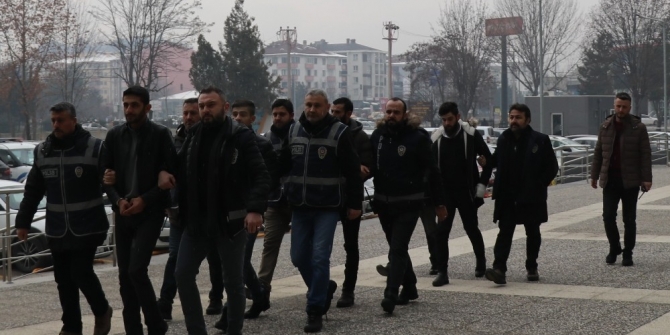 Yılbaşı eğlencesinde silahlı kavga: 5 gözaltı