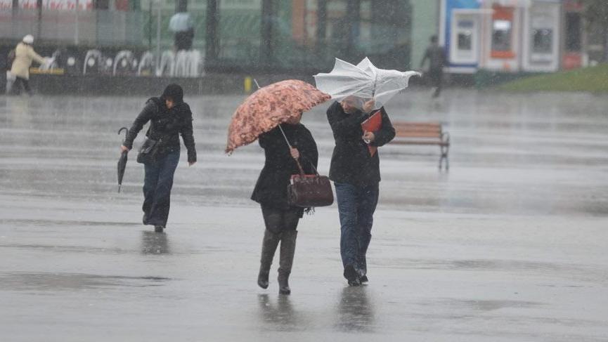 Meteoroloji'den fırtına ve aşırı yağış uyarısı geldi