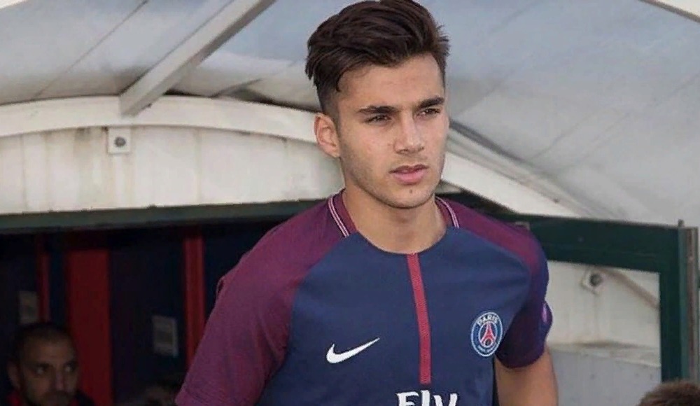 PSG, Metehan Güçlü'yü UEFA listesine aldı