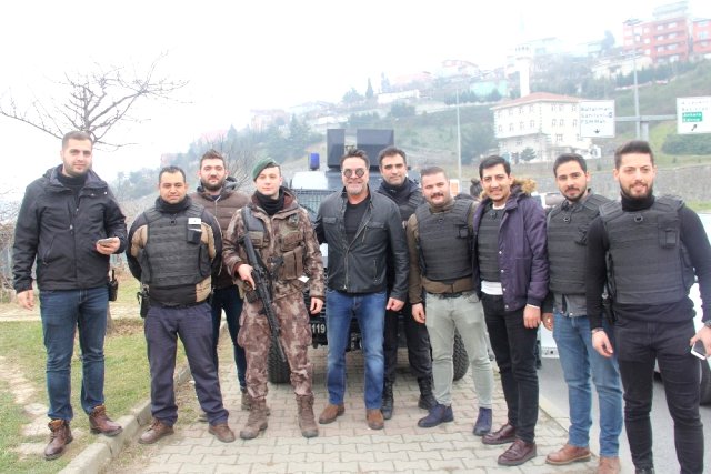 Asayiş uygulamasına takılan Beyazıt Öztürk, polislere övgü dolu sözler söyledi