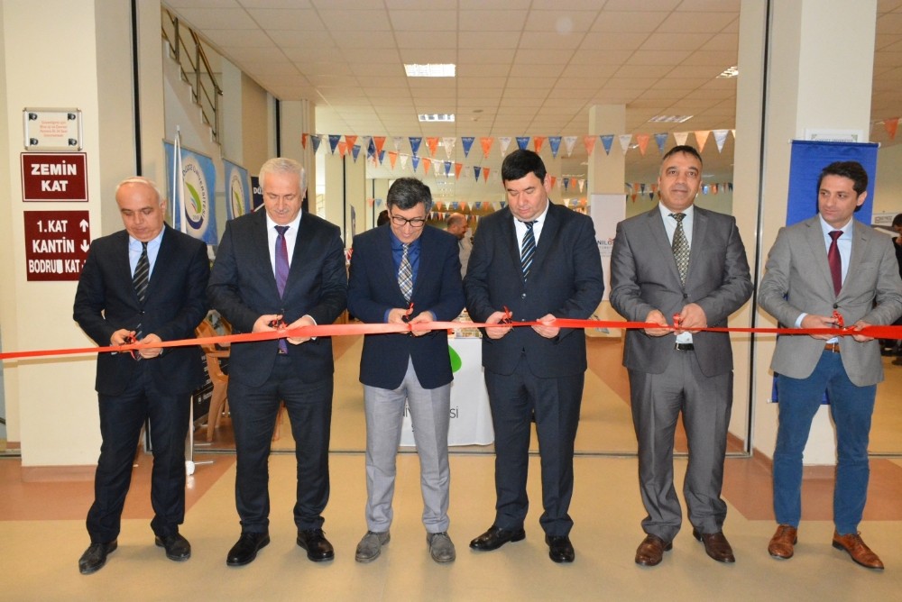 Düzce Üniversitesi Unilook Türkiye Üniversite tanıtım ve tercih günleri’ne ev sahipliği yaptı