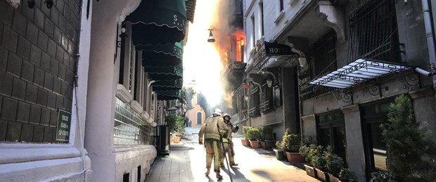 Beyoğlu'nda çıkan yangınla ilgili 1 kişi gözaltına alındı