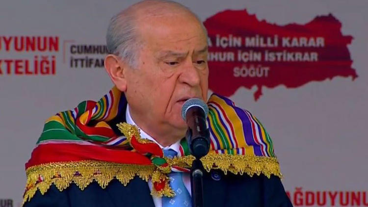 Bahçeli ilk mitingi Söğüt'te halka hitap etti