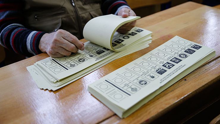 İstanbul ve Ankara'dan ilk seçim sonuçları gelmeye başladı