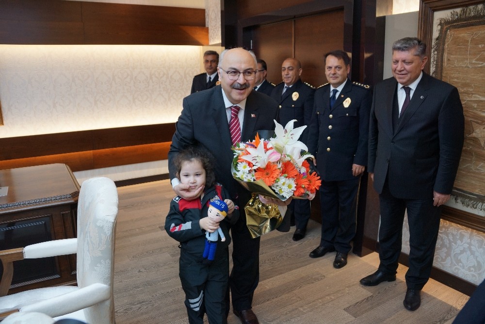 Vali Köşger’e Polis Haftası dolayısıyla ziyaret gerçekleştirildi