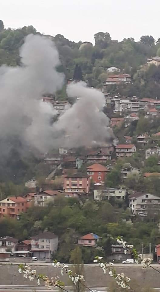 Zonguldak'ın Fındıksuyu mahallesinde Çatı yangını korkuttu