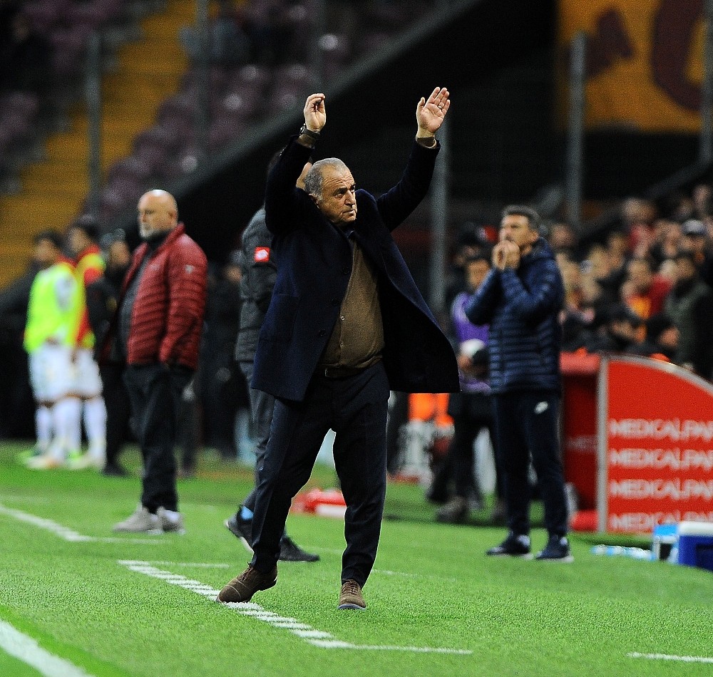 bu güne kadar oynanan 12 maçta Fatih Terim: 5 - Aykut Kocaman: 3