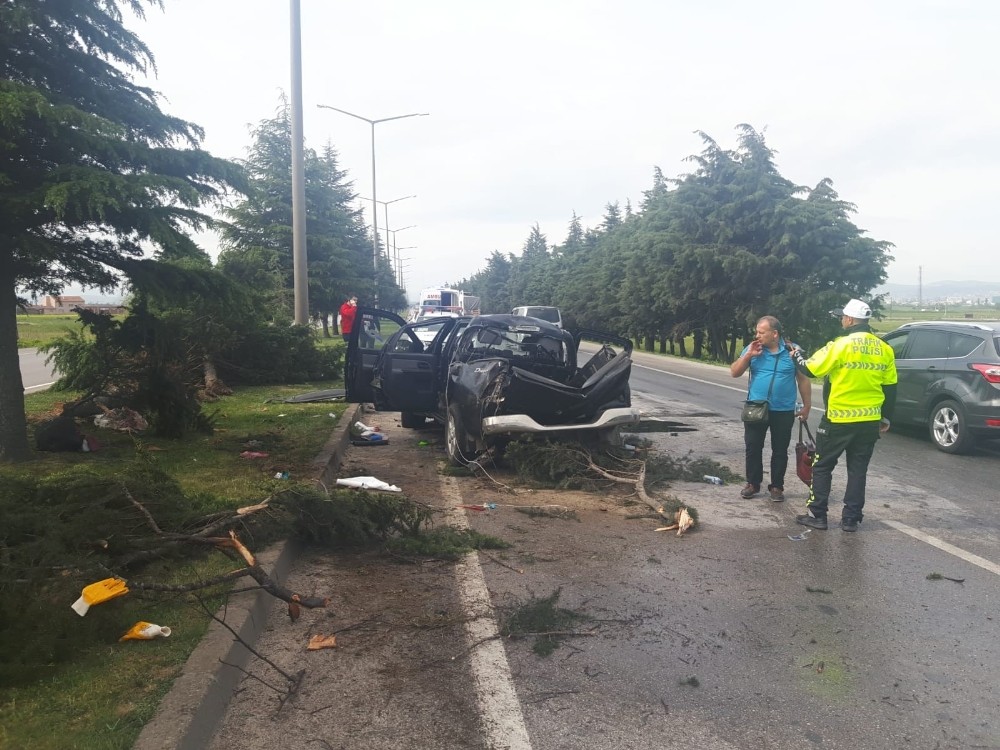 Balıkesir-İzmir çevre yolununda trafik kazası: 4 yaralı