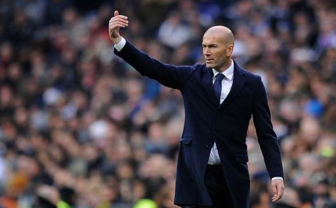 Zidane 550 milyon Euro'yu nasıl harcasam diye düşünüyor