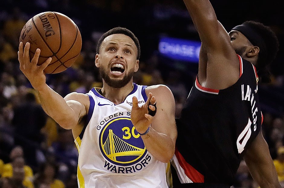 NBA'de Golden State Warriors ile Portland Trail Blazers karşı karşıya!