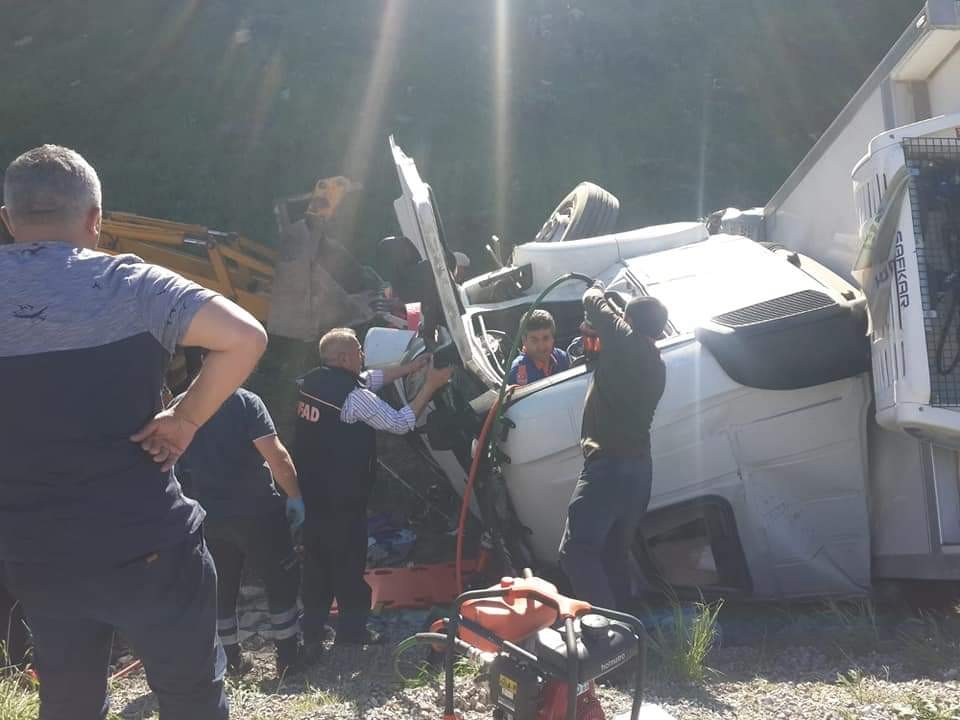 Bitlis'in Tatvan ilçesinde Tatvan trafik kazası: 2 yaralı