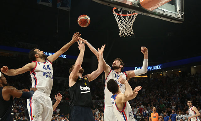 Şampiyon Anadolu Efes!