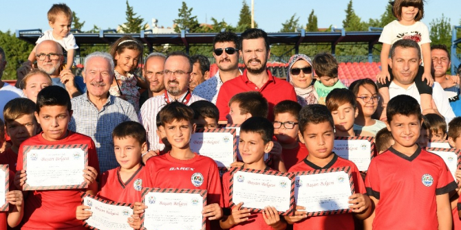 Bülent Turan, sertifika dağıtım programına katıldı