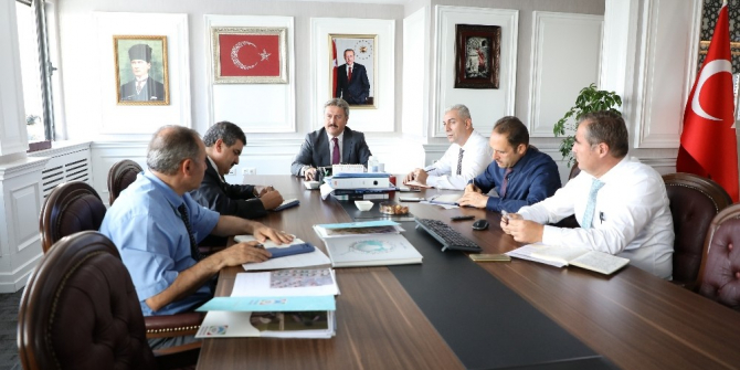 Palancıoğlu, başkan yardımcılarıyla yatırımları değerlendirdi